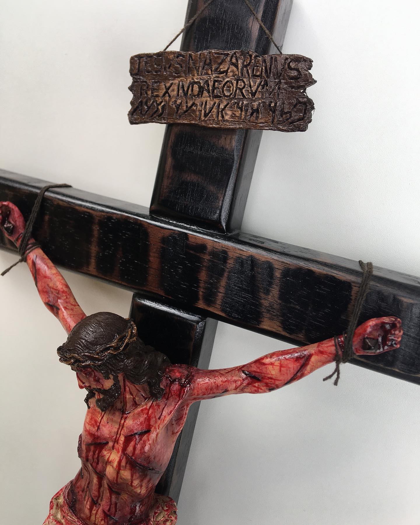 ✝️Handmade - Realistic Crucifix Christ
